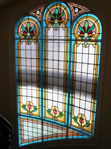 Restauration vitrail cage d'escalier